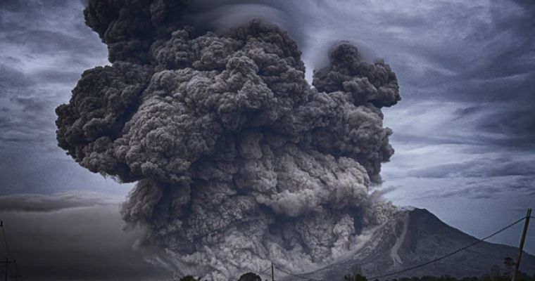 A volcano is erupted again in Japan volcano