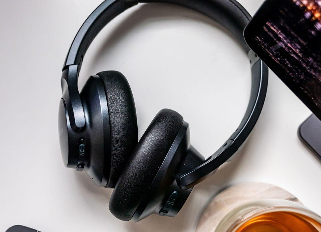 Sick And Tired Of Doing mini headphones The Old Way? Read This motorola headphones